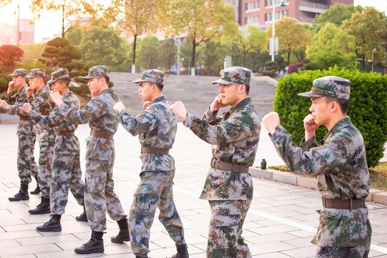 在部隊考研究生難嗎？探討軍人研究生教育的挑戰(zhàn)與機遇，軍人考研究生的挑戰(zhàn)與機遇，部隊研究生教育的探討之路